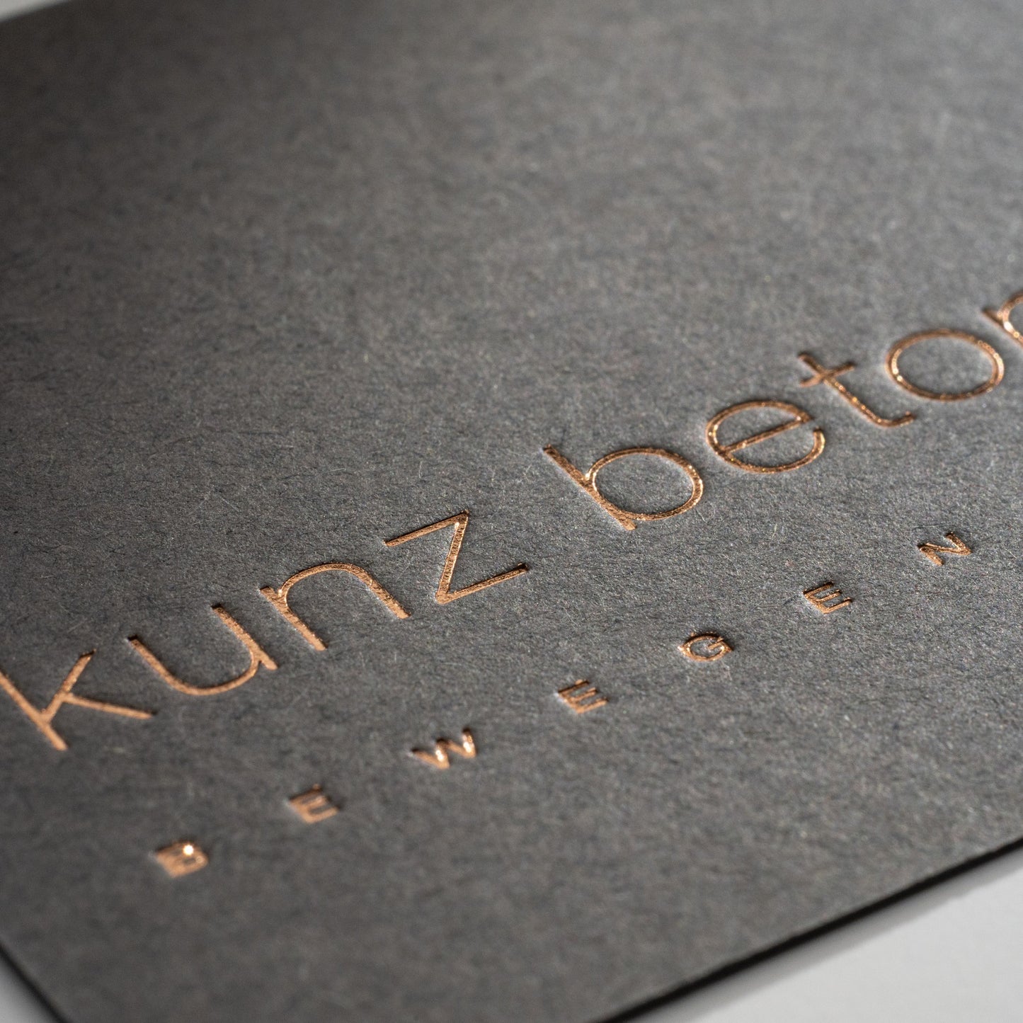Colorplan Visitenkarte mit Heißfolienprägung: Beispiel KUNZ BETONTECHNIK