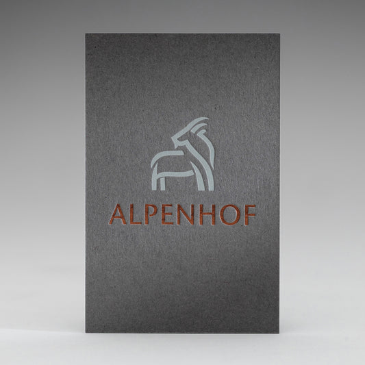 Colorplan Visitenkarten mit Heißfolienprägung: Beispiel Alpenhof