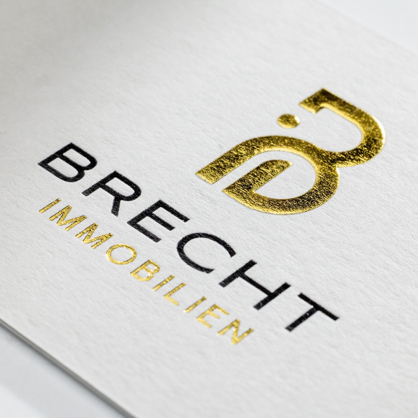 Colorplan Visitenkarten mit Reliefprägung: Beispiel BRECHT IMMOBILIEN