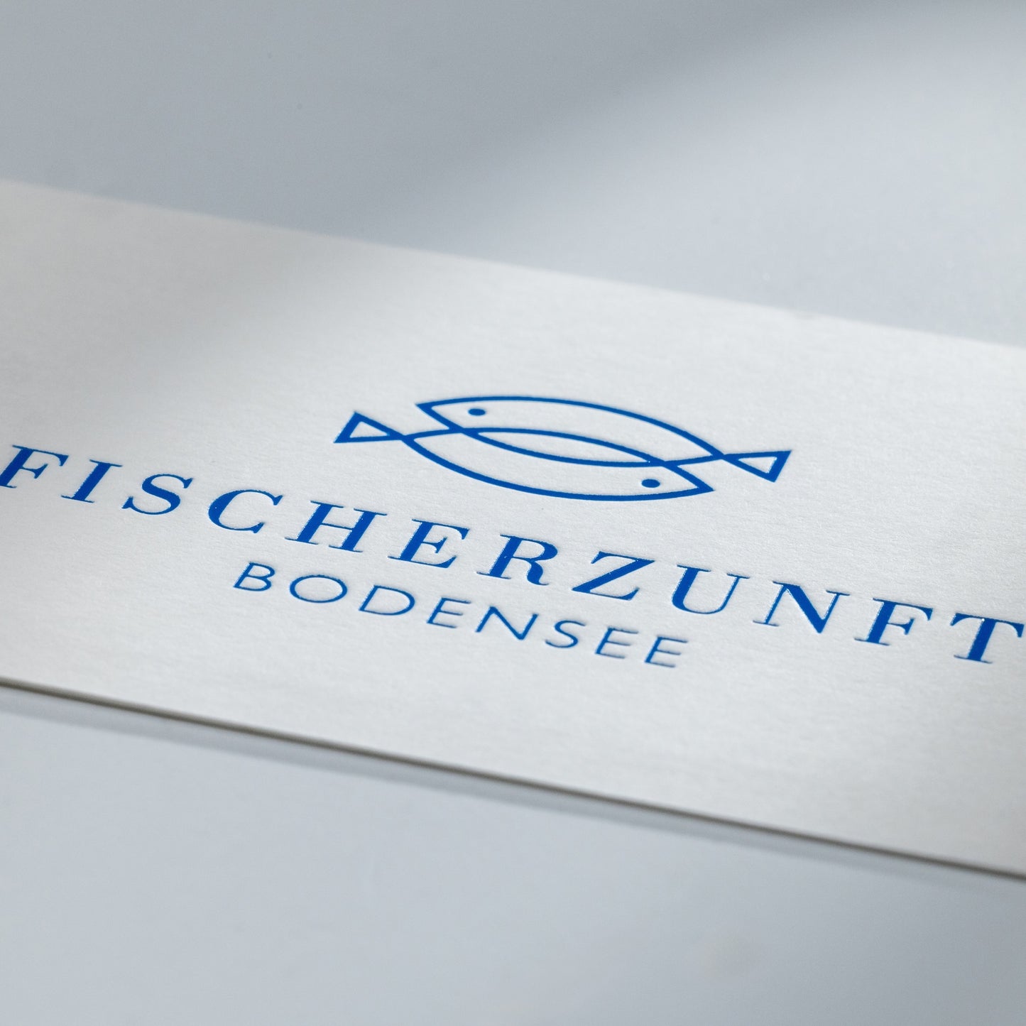 Colorplan Visitenkarte mit Heißfolienprägung: Beispiel FISCHERZUNFT