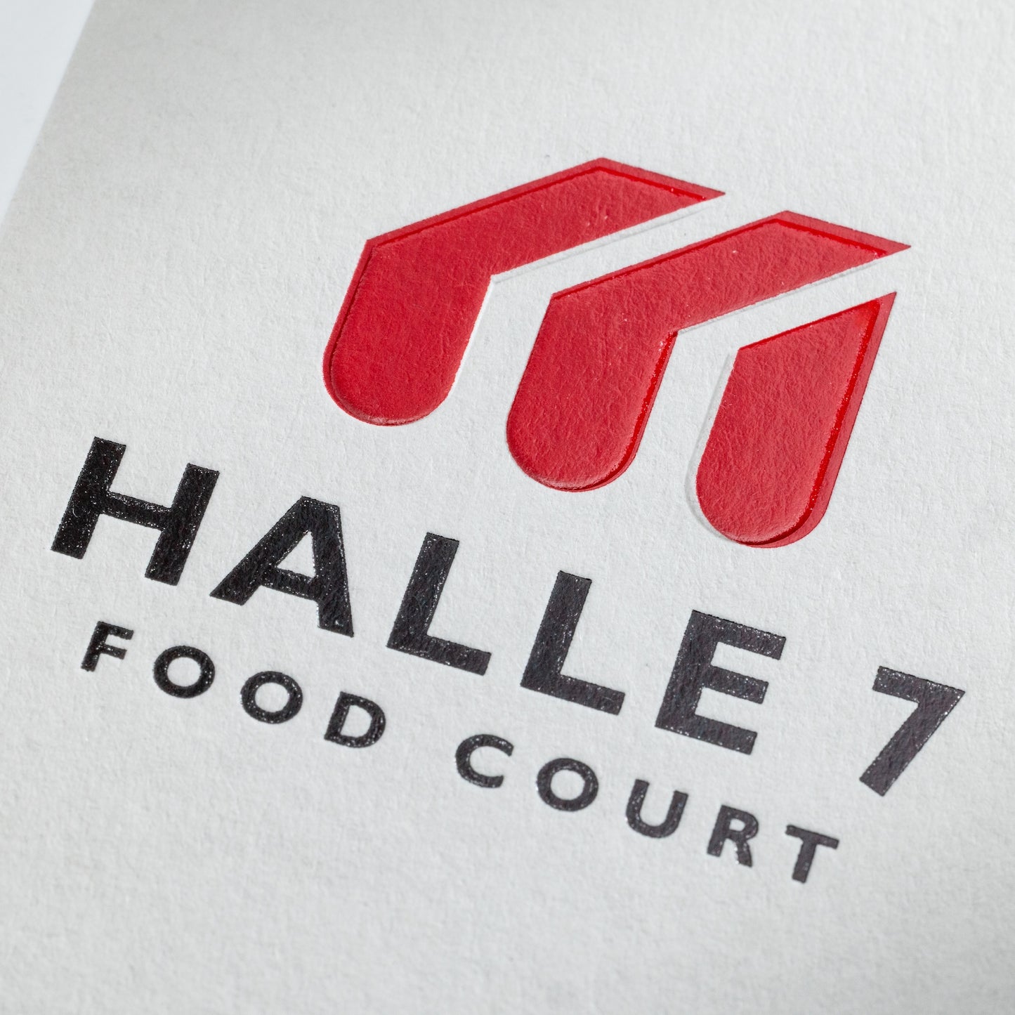 Colorplan Visitenkarten mit Reliefprägung: Beispiel HALLE 7