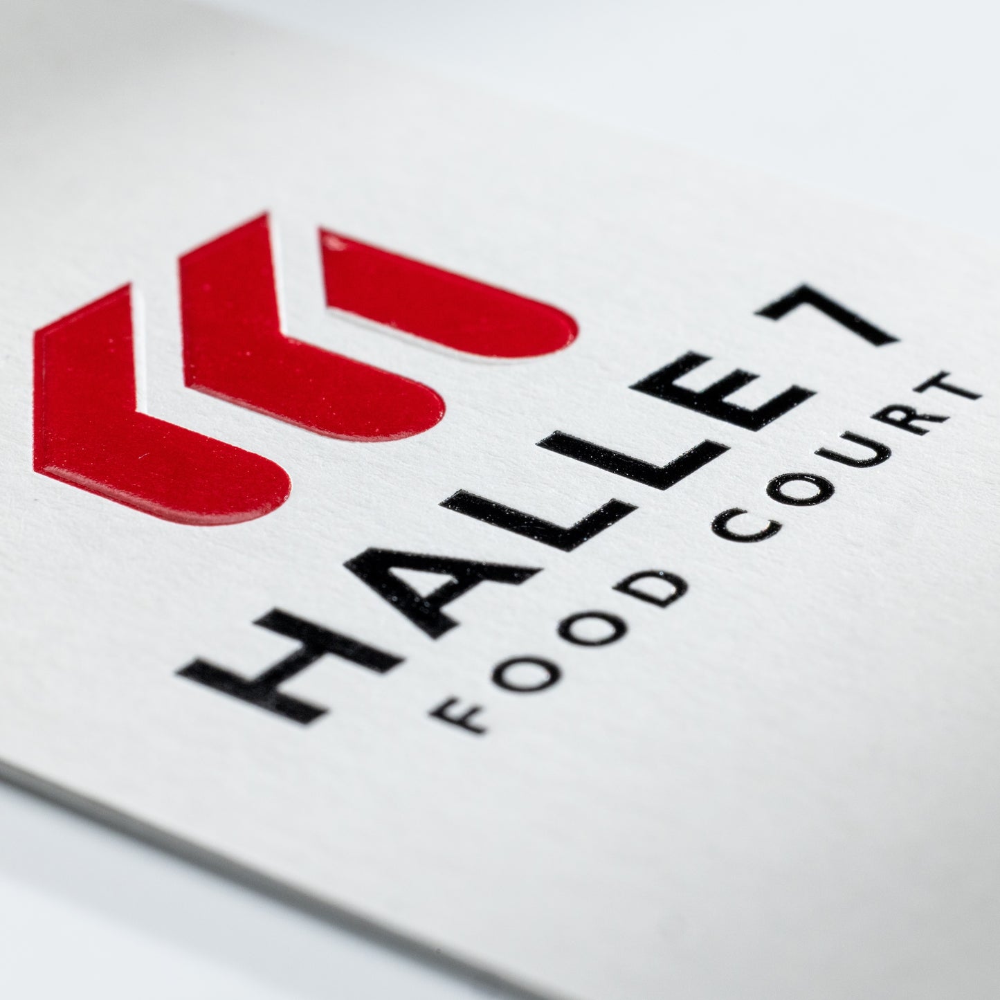 Colorplan Visitenkarten mit Reliefprägung: Beispiel HALLE 7