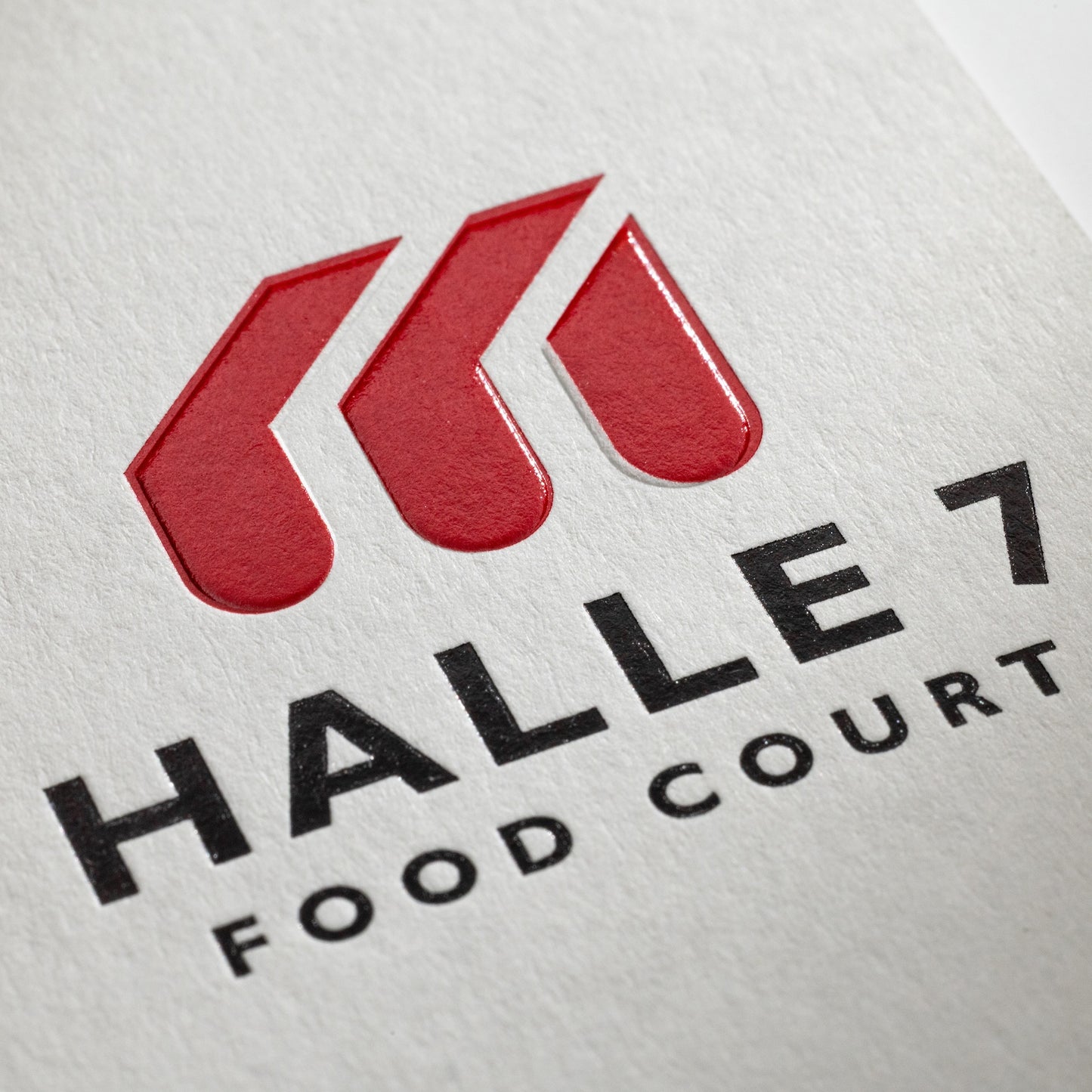 Colorplan Visitenkarten mit Reliefprägung: Beispiel HALLE 7