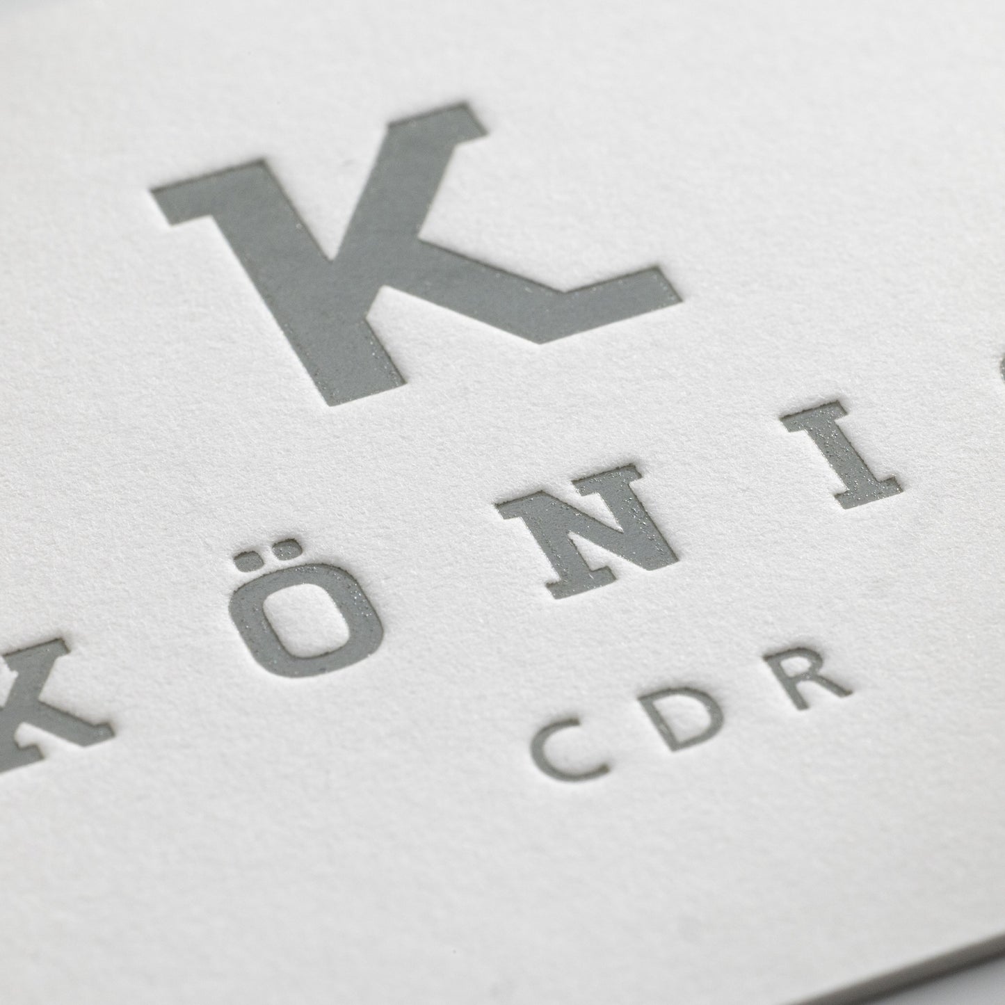 Gmund Cotton Visitenkarten mit Heißfolienprägung: Beispiel KÖNIG CDR - 2