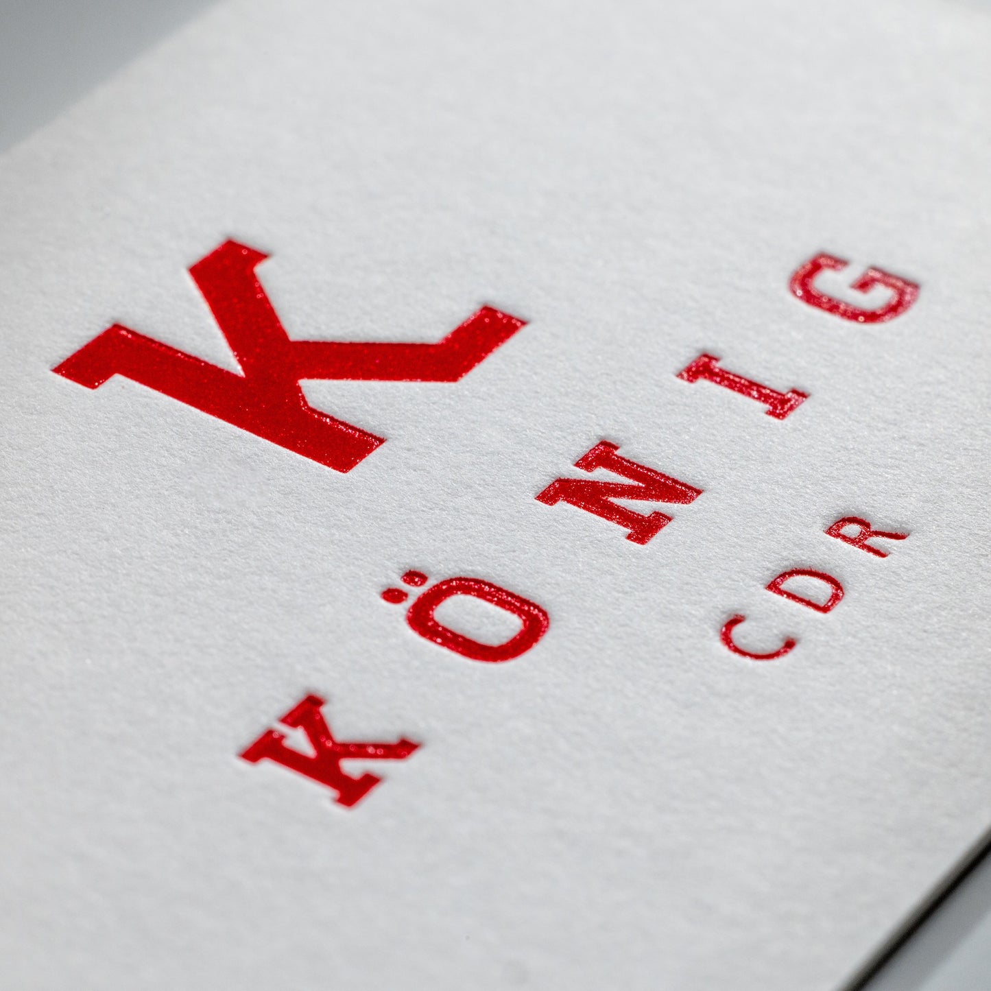 Gmund Cotton mit Heißfolienprägung: Beispiel KÖNIG CDR