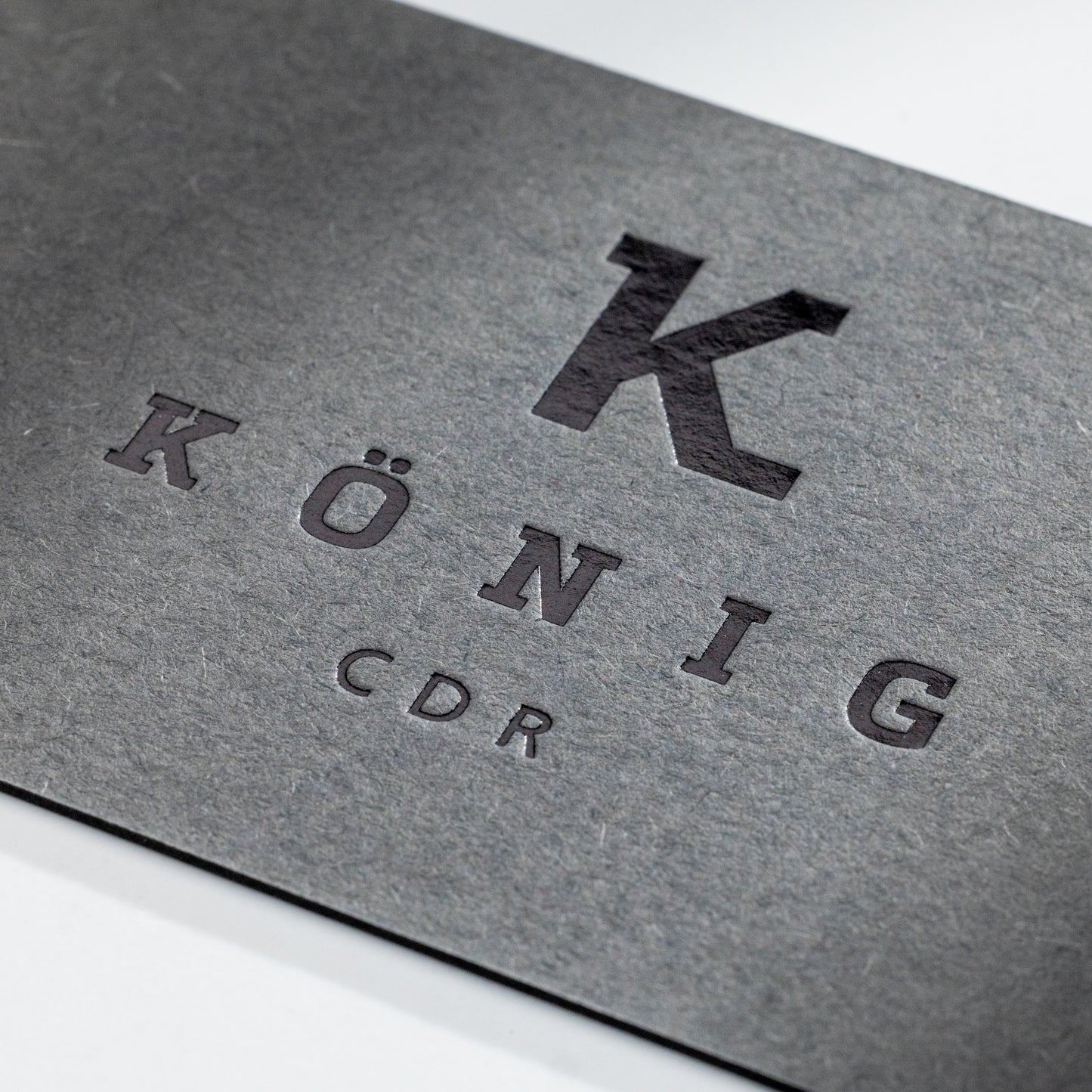 Colorplan Visitenkarte mit Heißfolienprägung: Beispiel KÖNIG CDR - 3