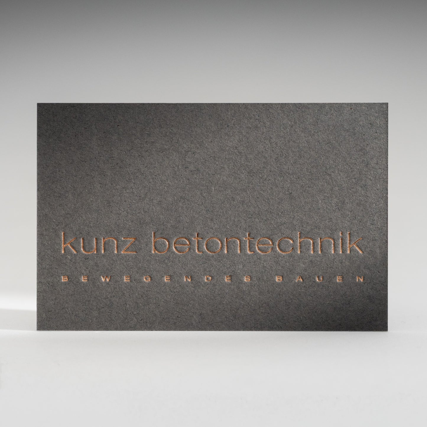 Colorplan Visitenkarte mit Heißfolienprägung: Beispiel KUNZ BETONTECHNIK