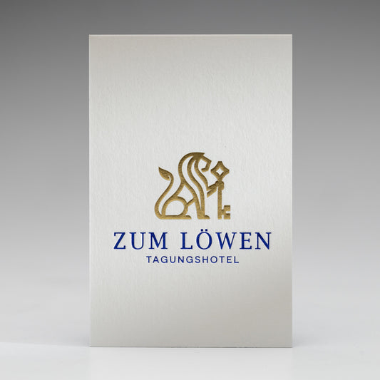 Colorplan mit Heißfolienrelief-Prägung: Beispiel ZUM LÖWEN