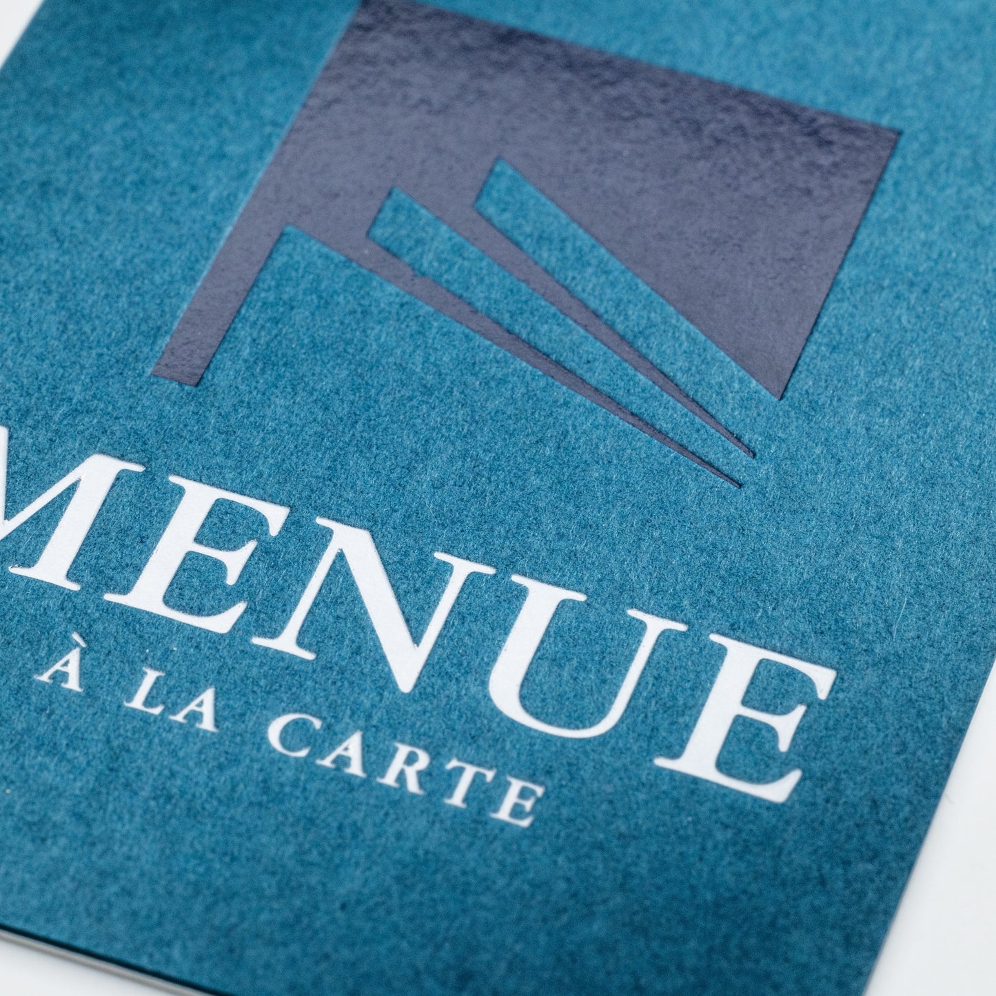 Gmund Colors Visitenkarte kaschiert: Beispiel MENUE À LA CARTE