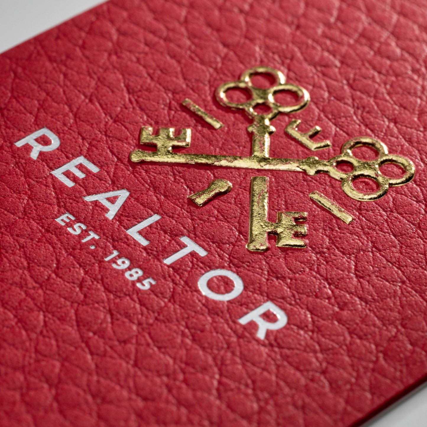 Gmund Heather Visitenkarten mit Reliefprägung: Beispiel REALTOR