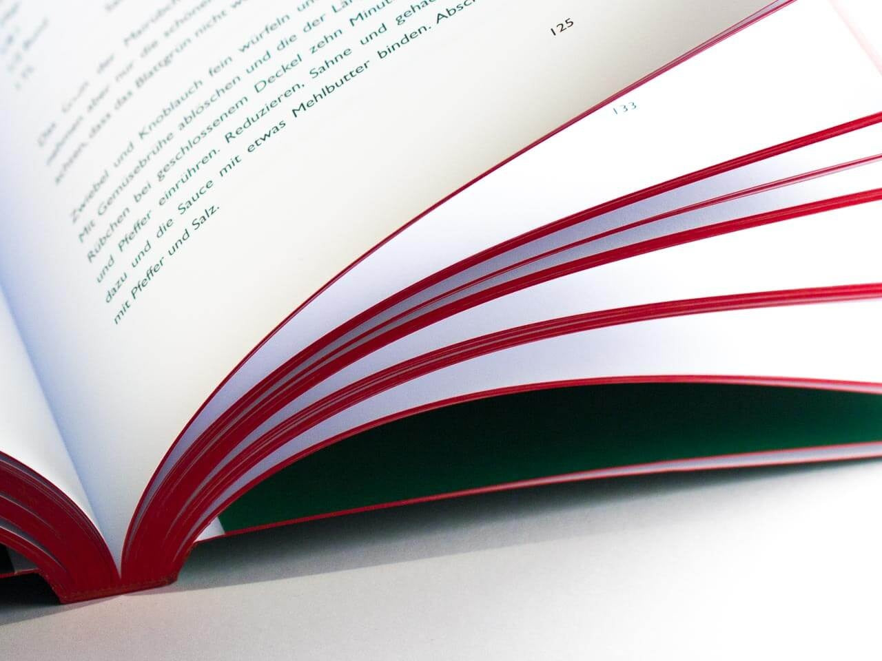 Buch mit Farbschnitt